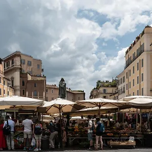  Appartamento Campo De Fiori Charming