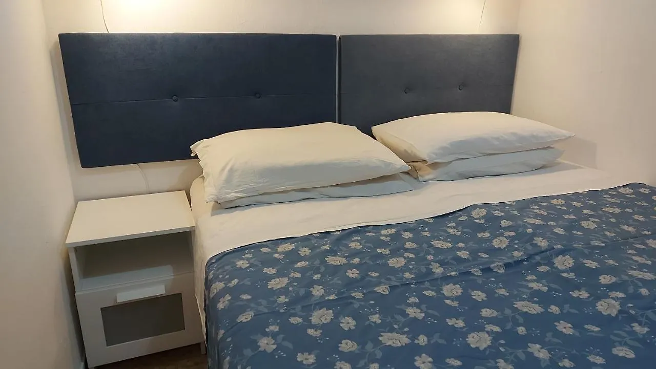 Δωμάτια σε οικογενειακή κατοικία Rome Fani Room Ιταλία