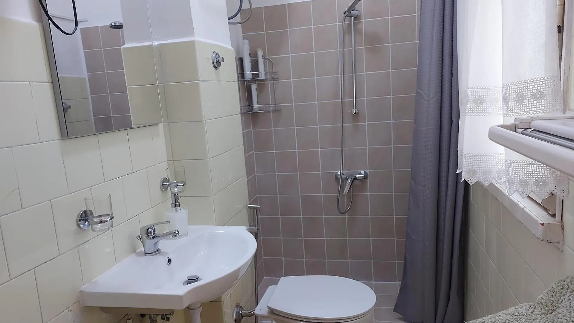 Rome Fani Room