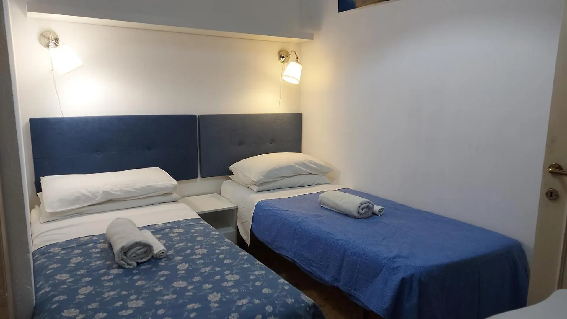 Rome Fani Room 0*,  Italy